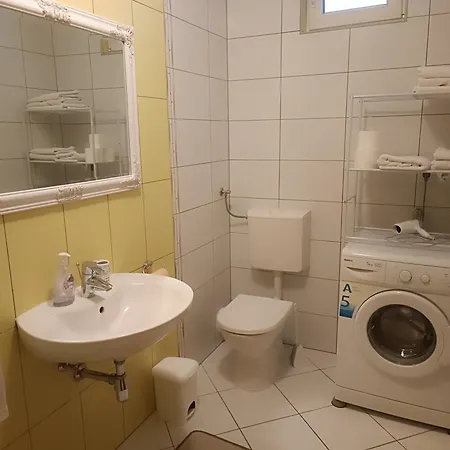 Apartman Studio Glem Slavonski Brod Exterior photo